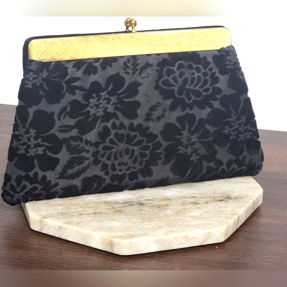 Garay Vintage Velvet Floral Black Clutch Purse